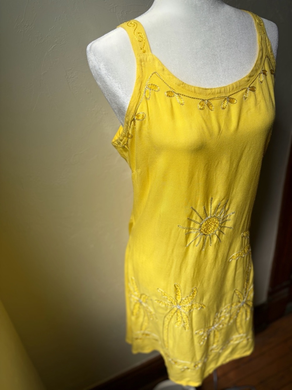 Raya Sun Embroidered Palm Tree Sundress Yellow Sleeveless NWT L - Picture 4 of 9